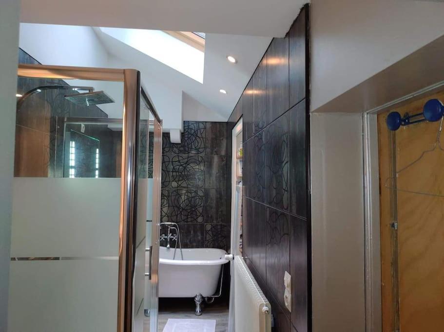 Maison Conviviale Aux Abords De La Vieille Ville บูโลญ-ซูร์-แมร์ ภายนอก รูปภาพ