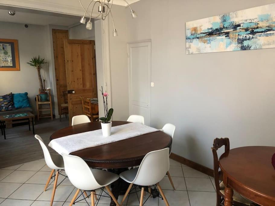 Maison Conviviale Aux Abords De La Vieille Ville บูโลญ-ซูร์-แมร์ ภายนอก รูปภาพ